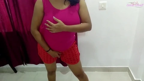 La femme se fait bien baiser avec son gros derrière à l'hôtel